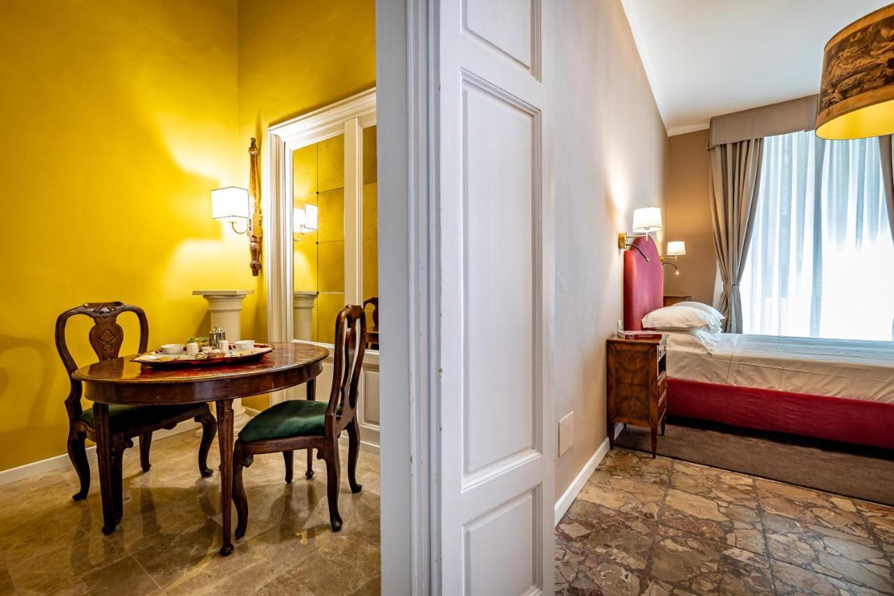 Luxury Bed And Breakfast Cerretani Palace Florence Exterior photo